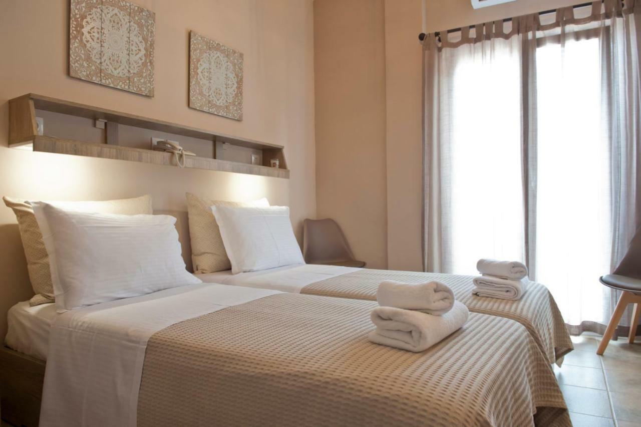Liprando Hotel เนาซา ภายนอก รูปภาพ